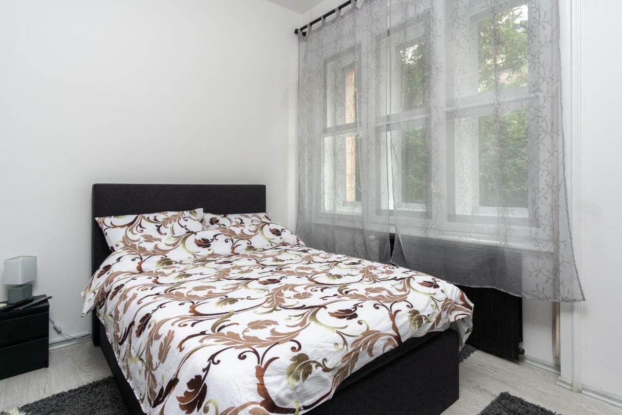 Apartman Ambasador ซาเกร็บ ภายนอก รูปภาพ